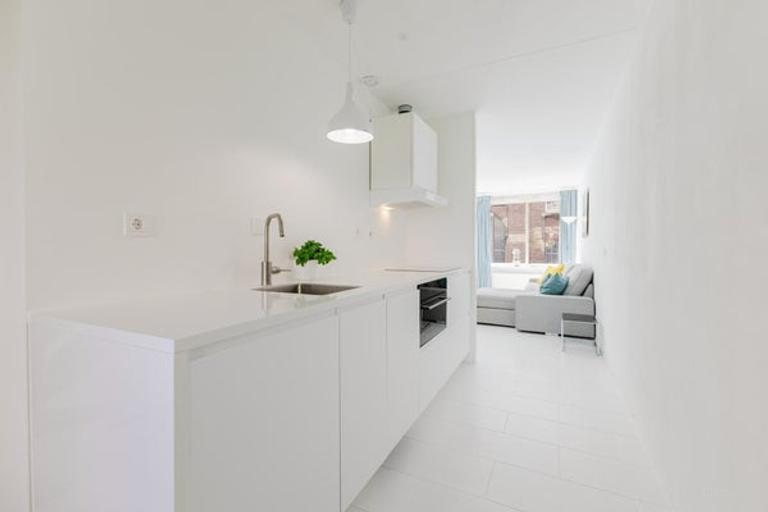 Furnished apartment with balcony in Kadijken - Image 17