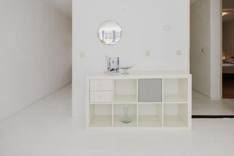 Furnished apartment with balcony in Kadijken - Image 13