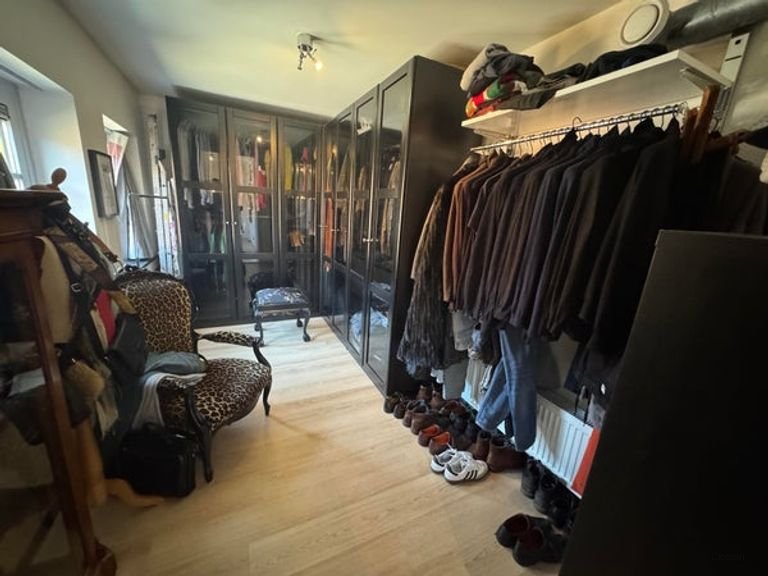 Lichte loft van 70 m² in oud schoolgebouw - Afbeelding 11