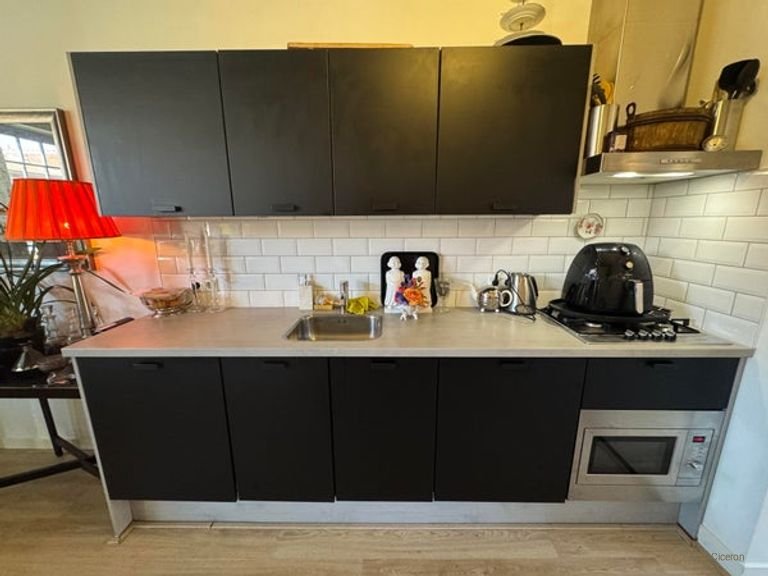 Lichte loft van 70 m² in oud schoolgebouw - Afbeelding 6