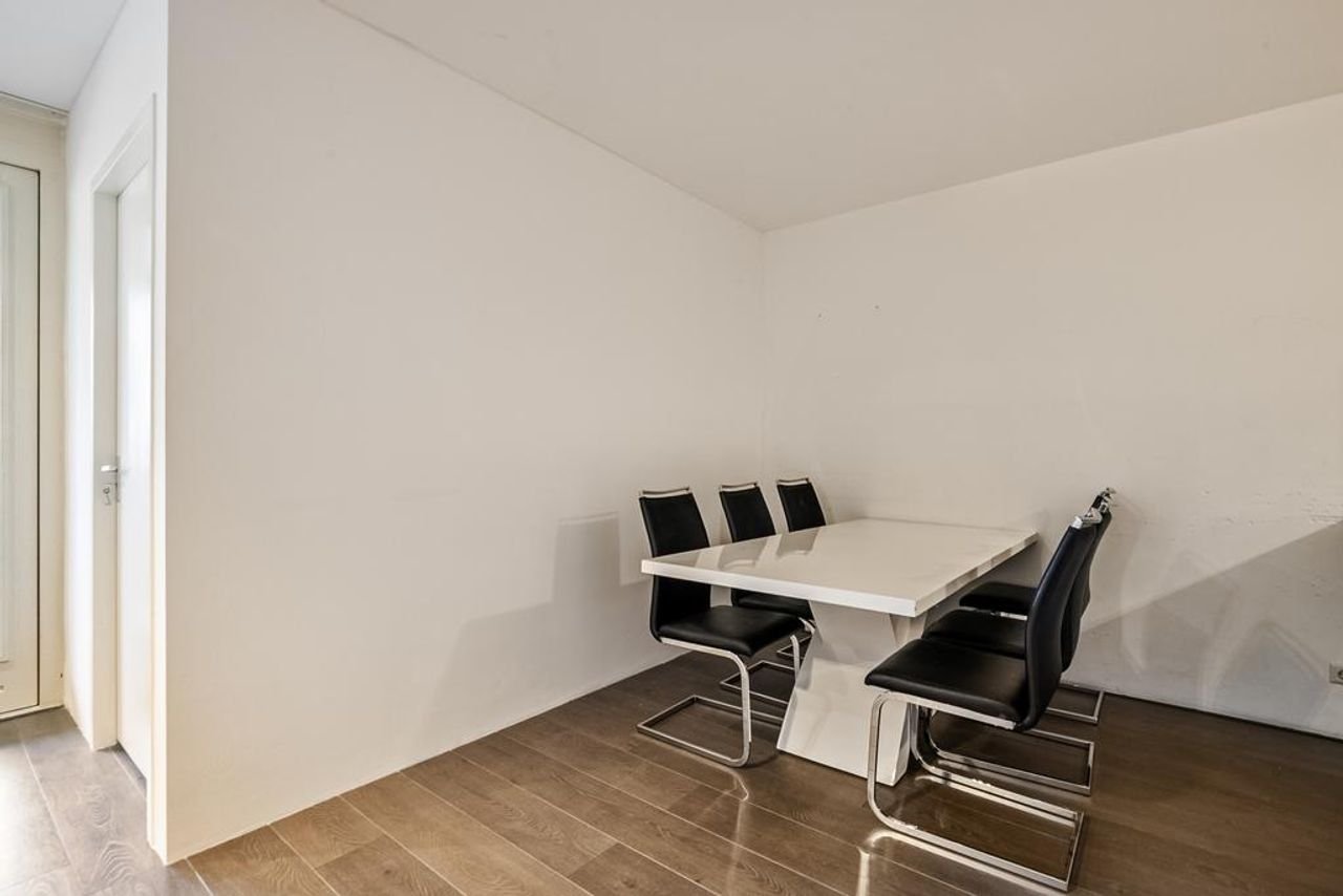 96m2 apartment in Amsterdam Osdorp - Image 17