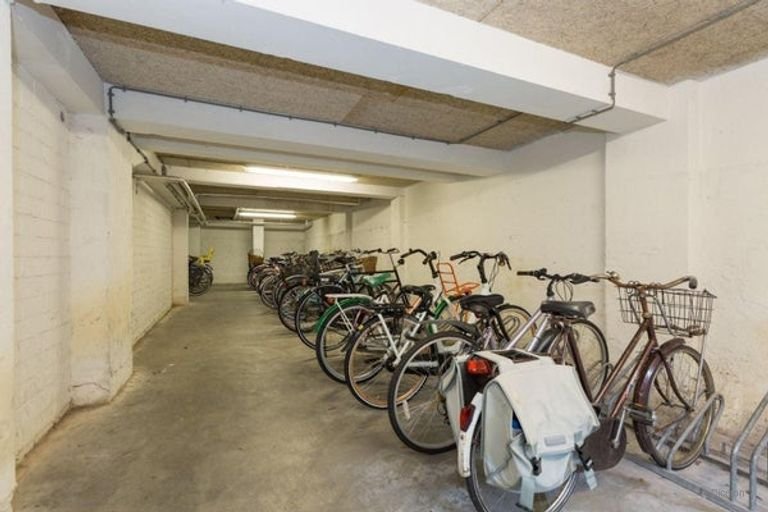 Gemeubileerd 108m² appartement met balkon in Willemspark - Afbeelding 13