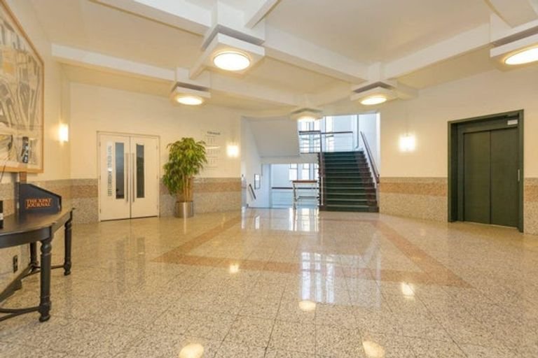 Gemeubileerd 108m² appartement met balkon in Willemspark - Afbeelding 14