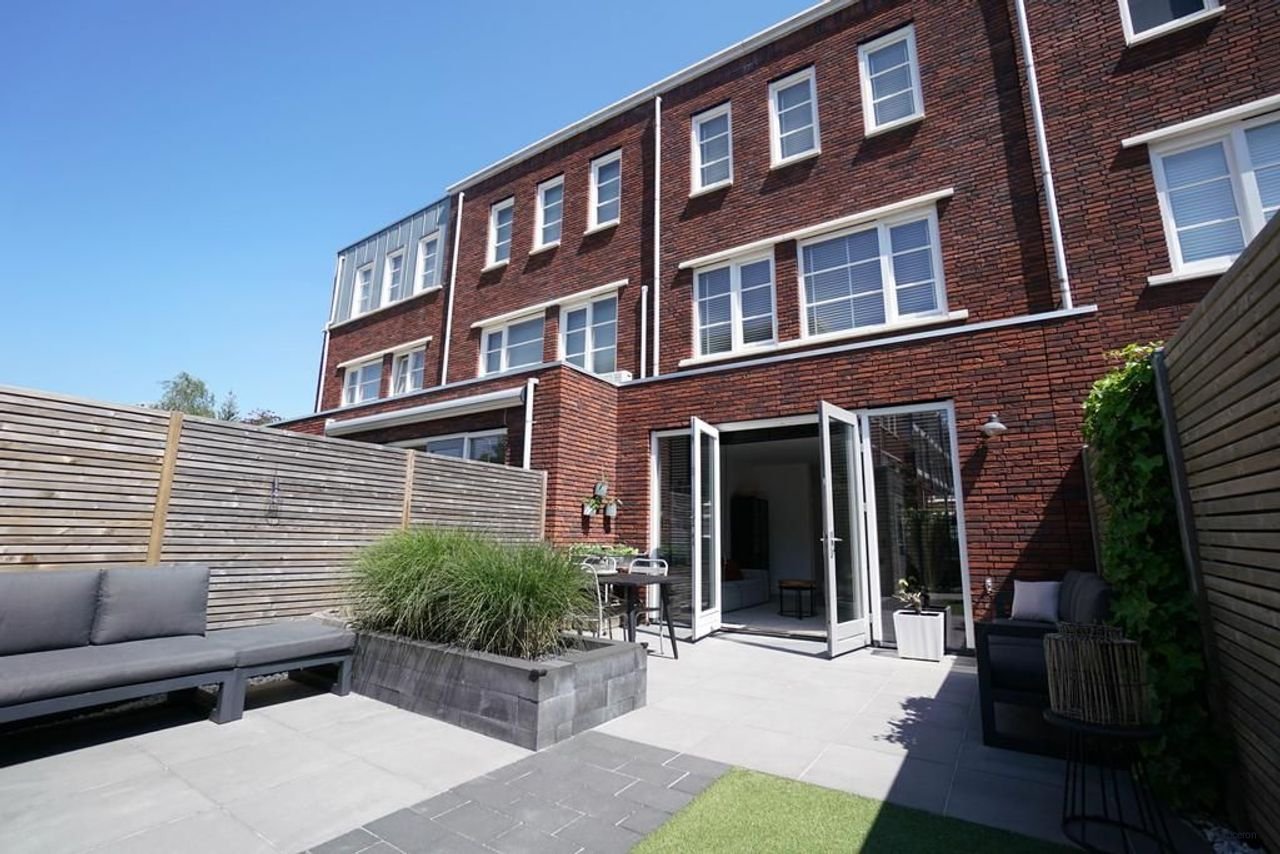 Bright townhouse (142m²) in Leidschendam - Image 14