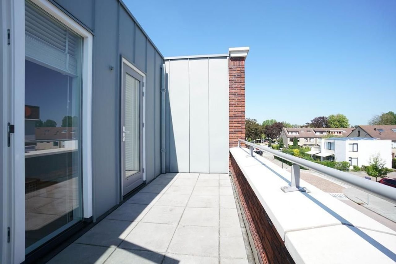 Bright townhouse (142m²) in Leidschendam - Image 13