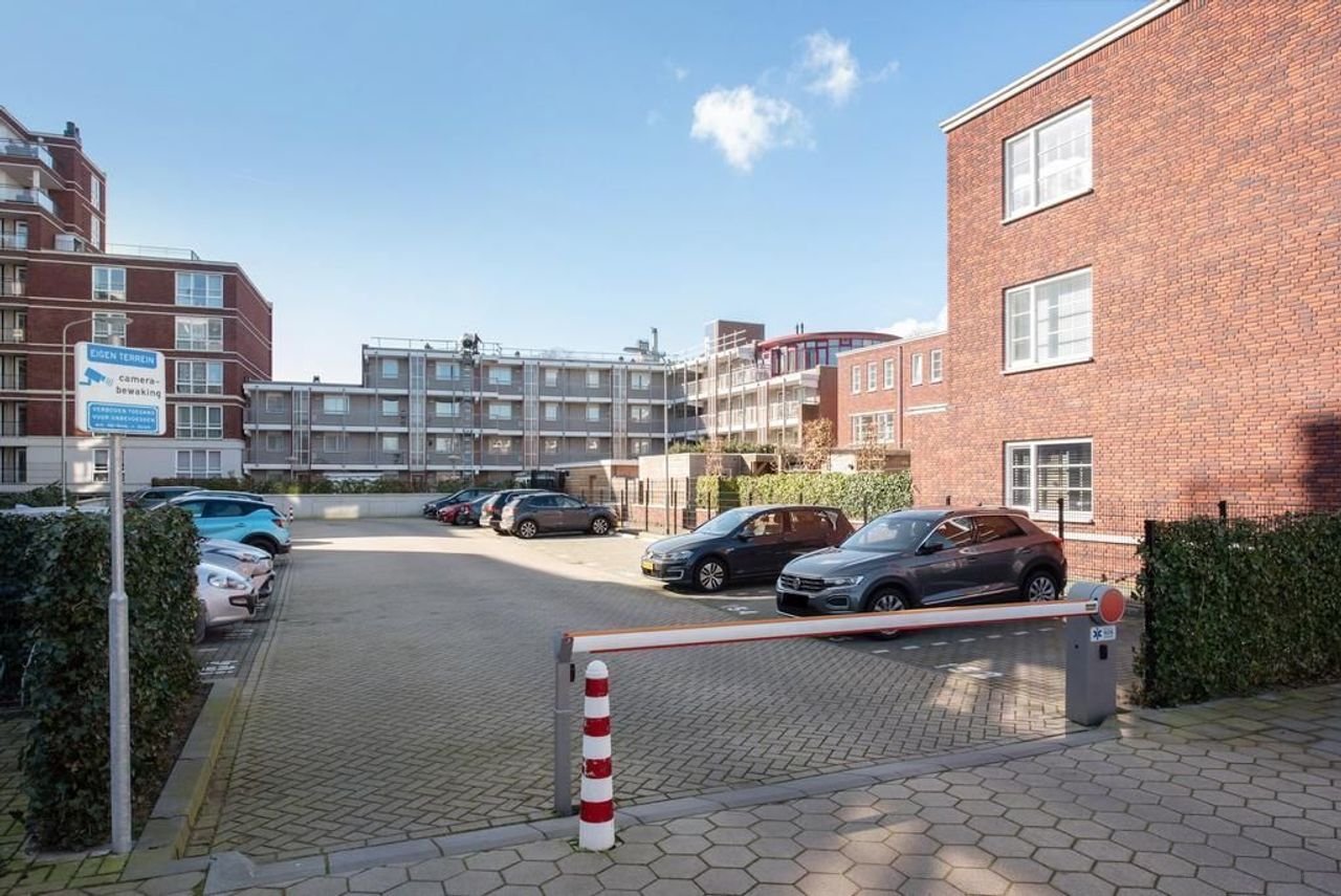Bright townhouse (142m²) in Leidschendam - Image 18