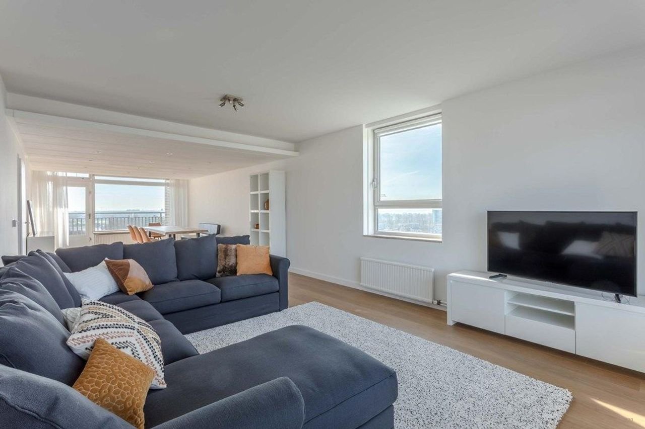 Gemeubileerd penthouse op de 14e verdieping in Amstelveen - Afbeelding 3