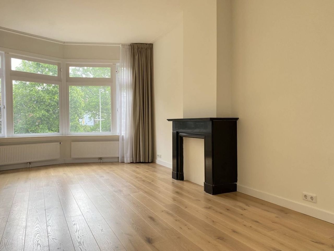 Herenhuis van 230m² aan het Wilhelminapark - Afbeelding 18