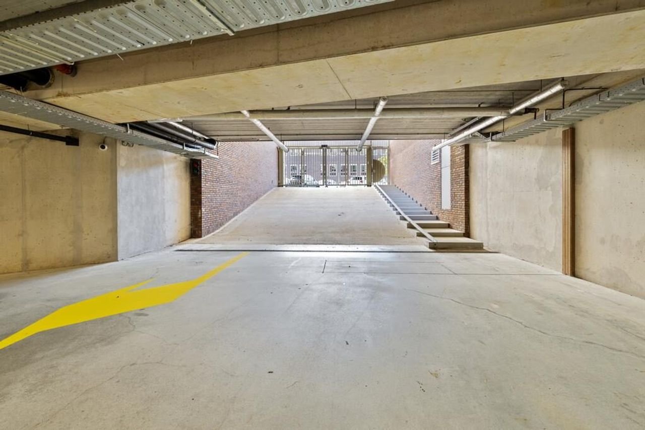 Energy-efficient 135 m² apartment with balcony in Diemen - Image 23