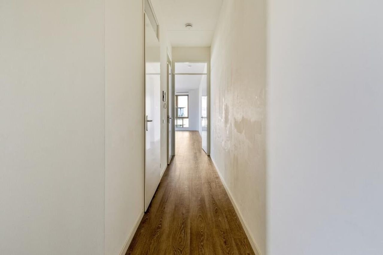 Energy-efficient 135 m² apartment with balcony in Diemen - Image 6