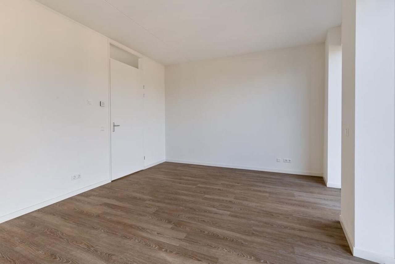 Energy-efficient 135 m² apartment with balcony in Diemen - Image 15