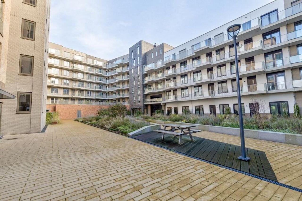 Energy-efficient 135 m² apartment with balcony in Diemen - Image 24