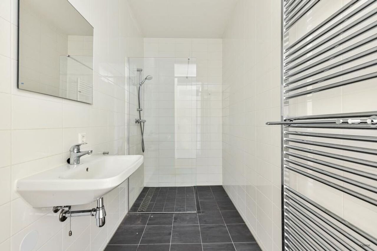 A++ apartment with balcony near Bergwijkpark - Image 10