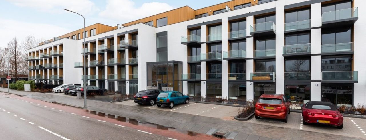 3-kamerappartement met tuin op het zuiden in Weesp - Afbeelding 1