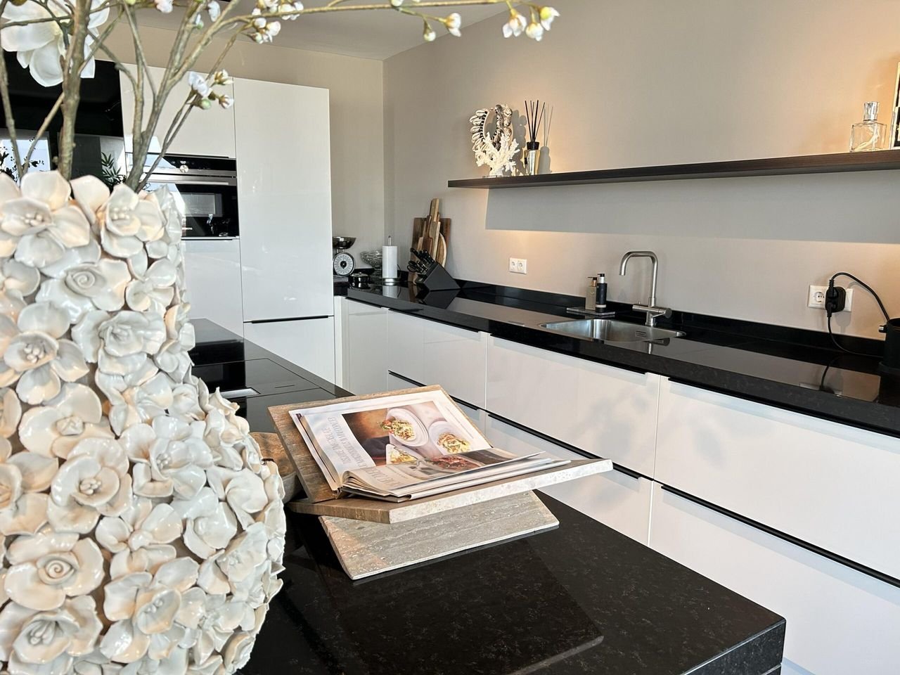 129 m² with Terrace on the Grote Markt - Image 9