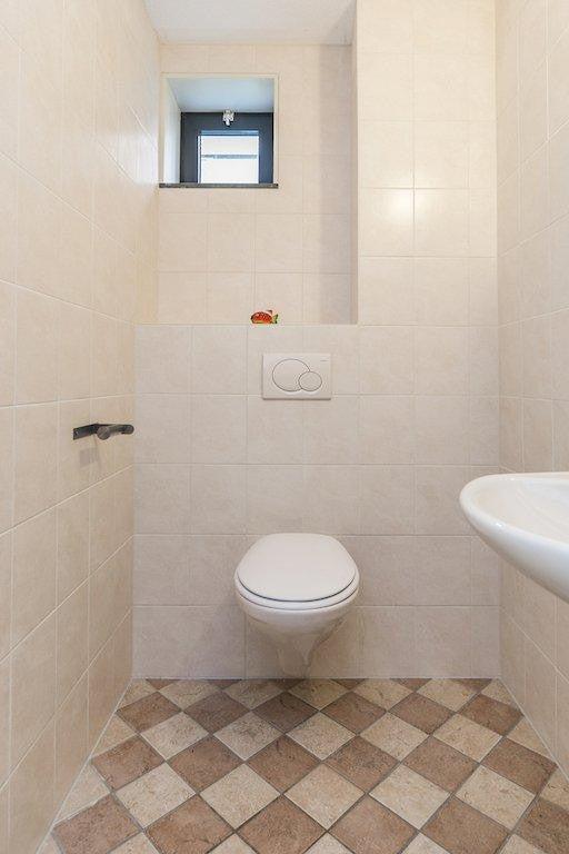 95 m² with canal-side terrace - Image 24