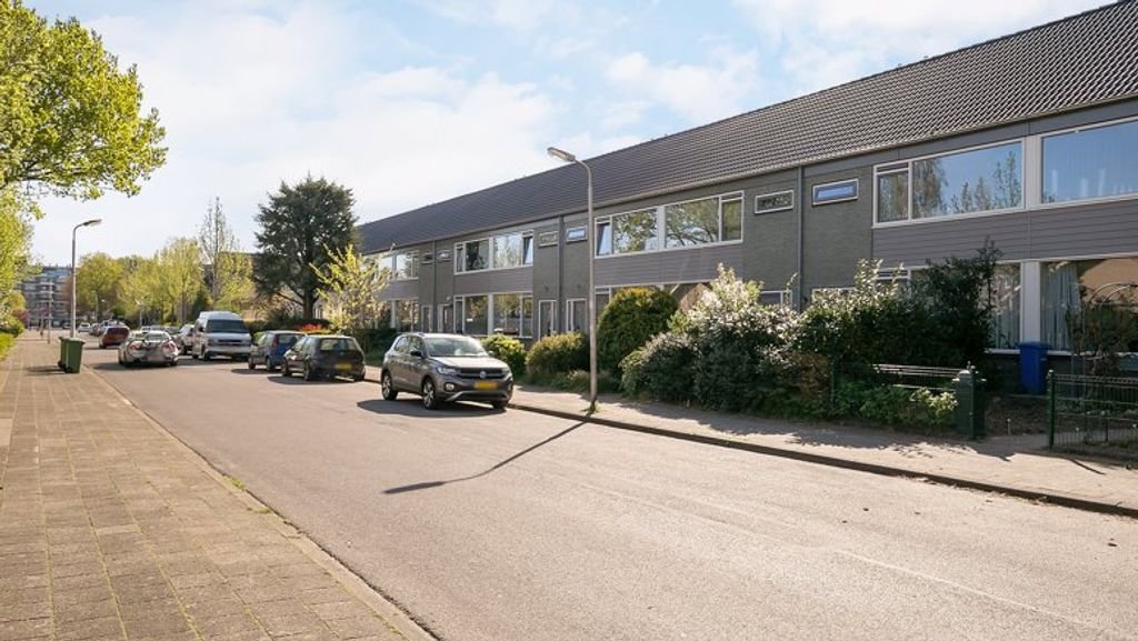 Tussenwoning van 131m2 in Amersfoort - Afbeelding 1