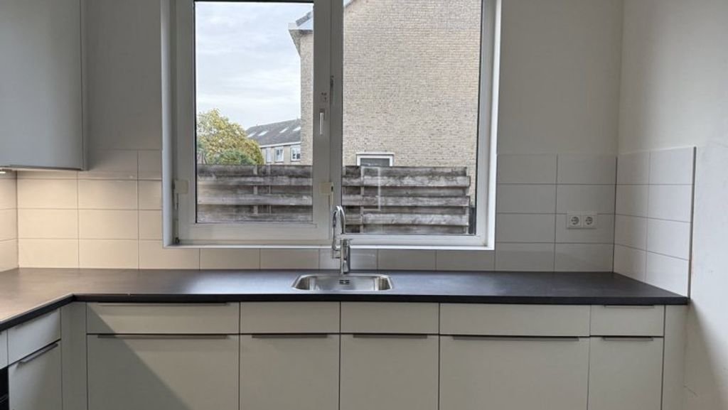 Energy-efficient house with 3 bedrooms and garden in Castricum - Image 2