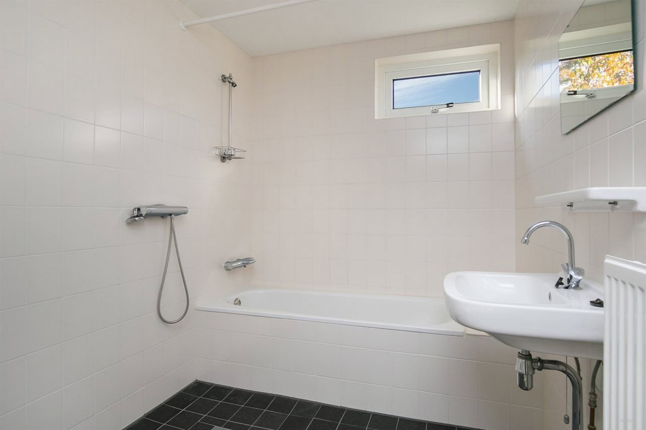 Energy-efficient house with 3 bedrooms and garden in Castricum - Image 5