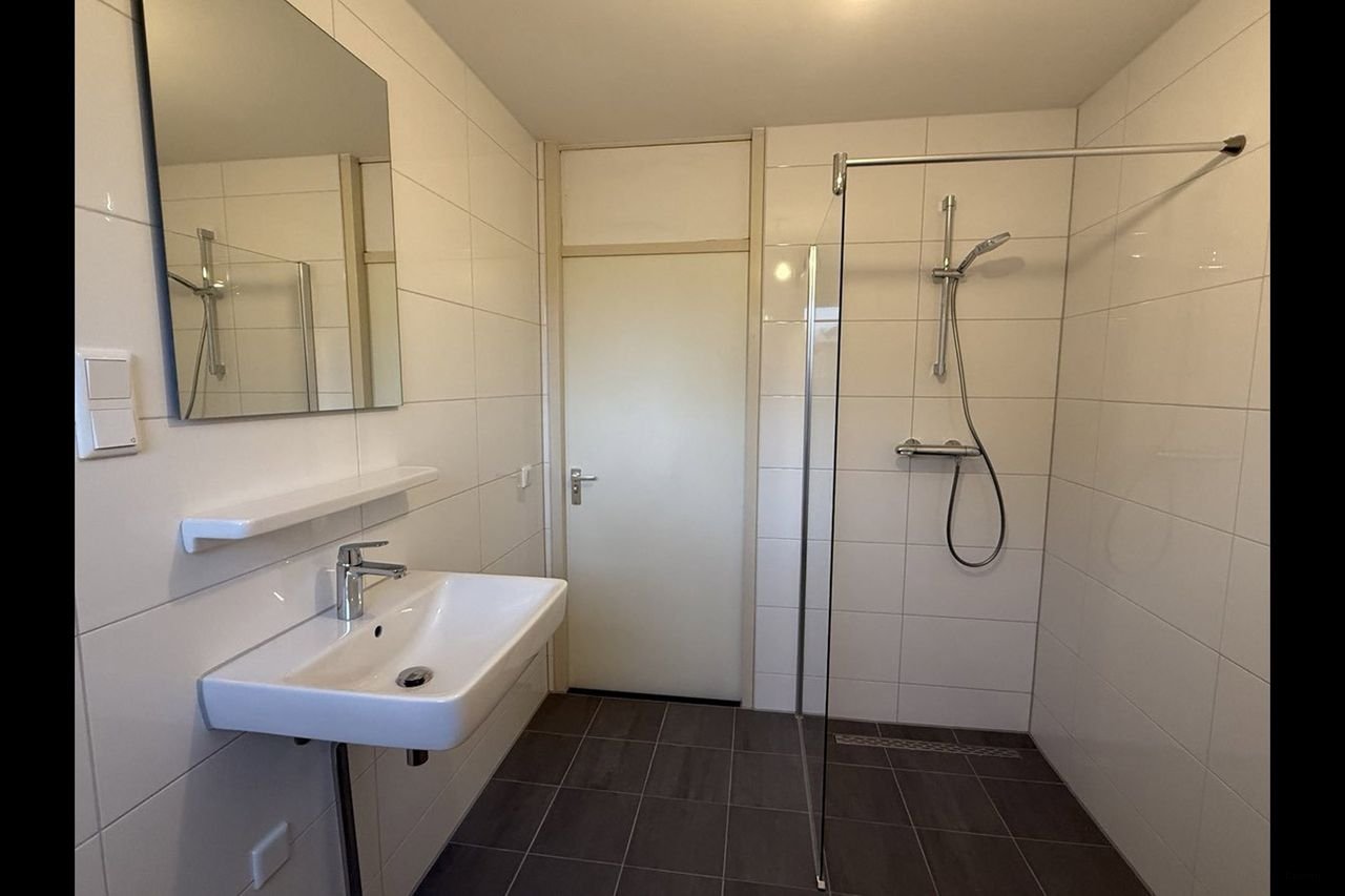 Energy-efficient house with 3 bedrooms and garden in Castricum - Image 8