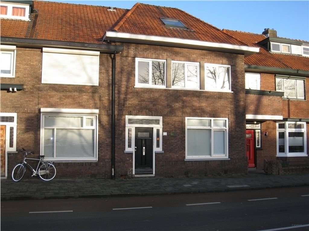 Room with garden near Zwolle city center - Image 1