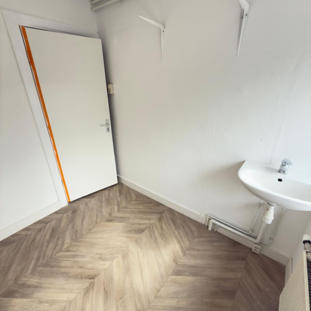 Kamer met aparte slaapkamer aan de stadsgracht in Zwolle - Afbeelding 7