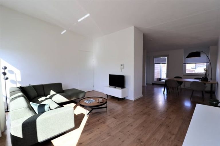 Licht gemeubileerd appartement met dakterras en parking - Afbeelding 6