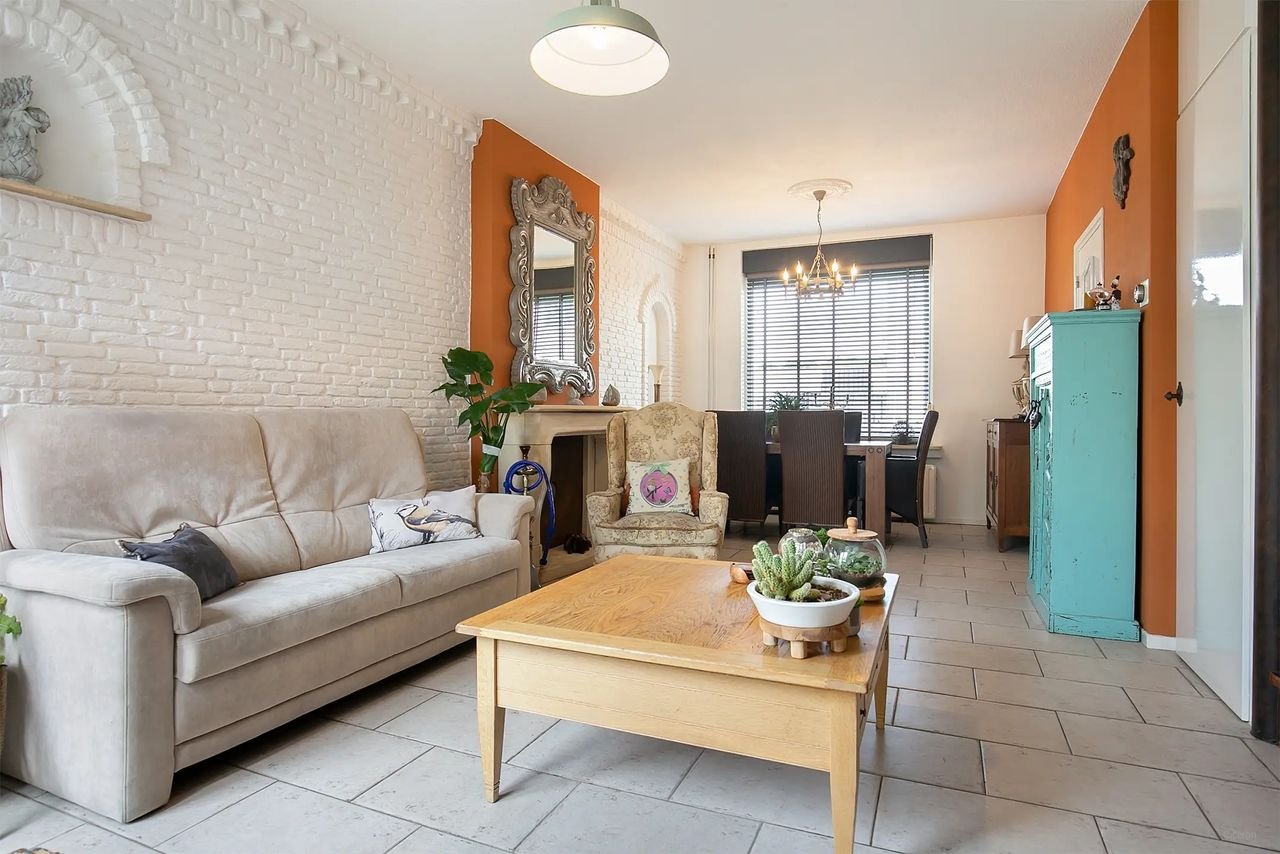 1930s House with Garage in Tilburg - Image 3