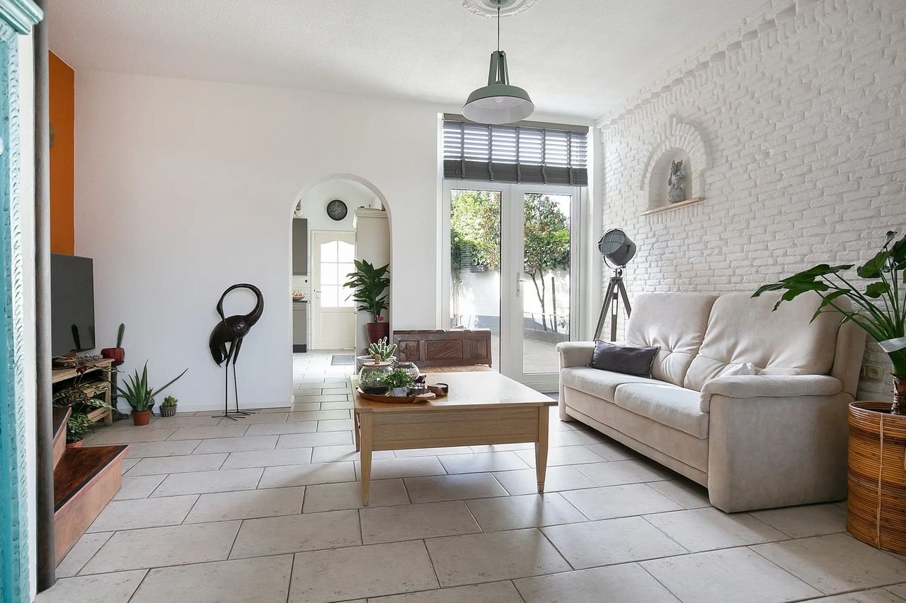 1930s House with Garage in Tilburg - Image 5