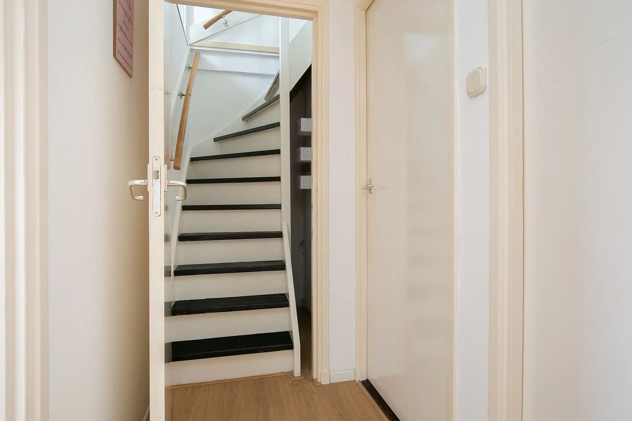 1930s House with Garage in Tilburg - Image 21