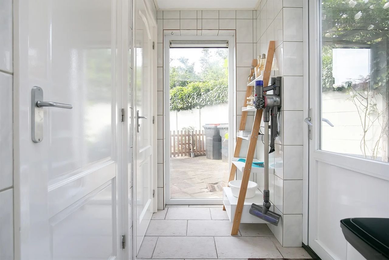 1930s House with Garage in Tilburg - Image 17