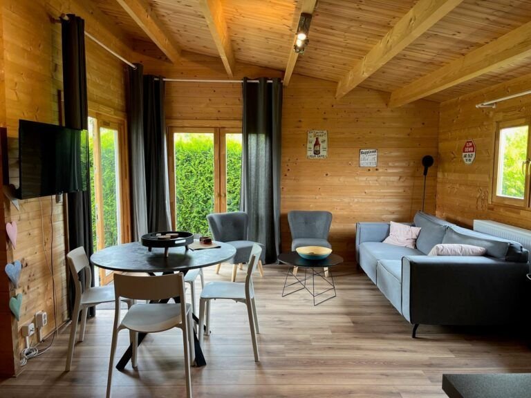 Furnished 2-bedroom chalet - Image 9