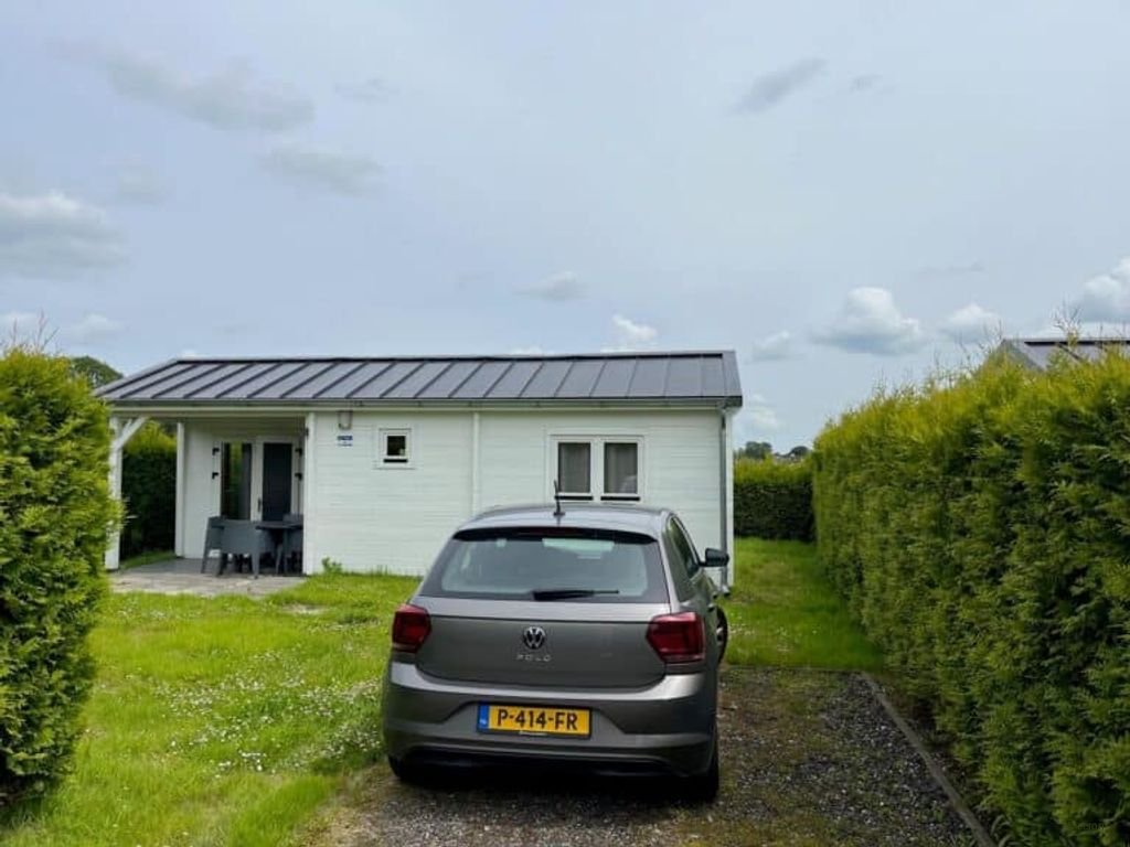 Furnished 2-bedroom chalet - Image 3