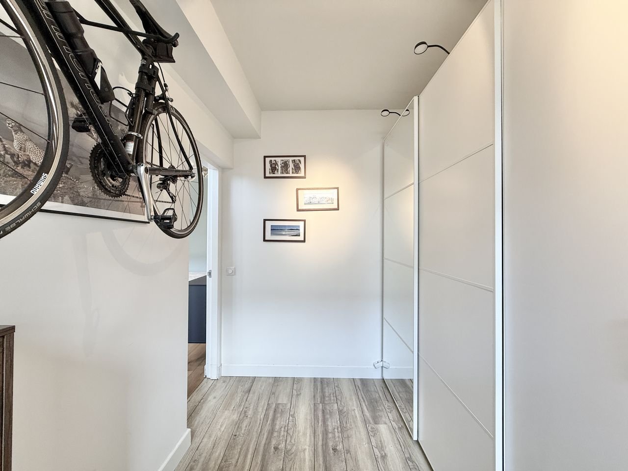 Furnished 3-room apartment with balcony - Image 13