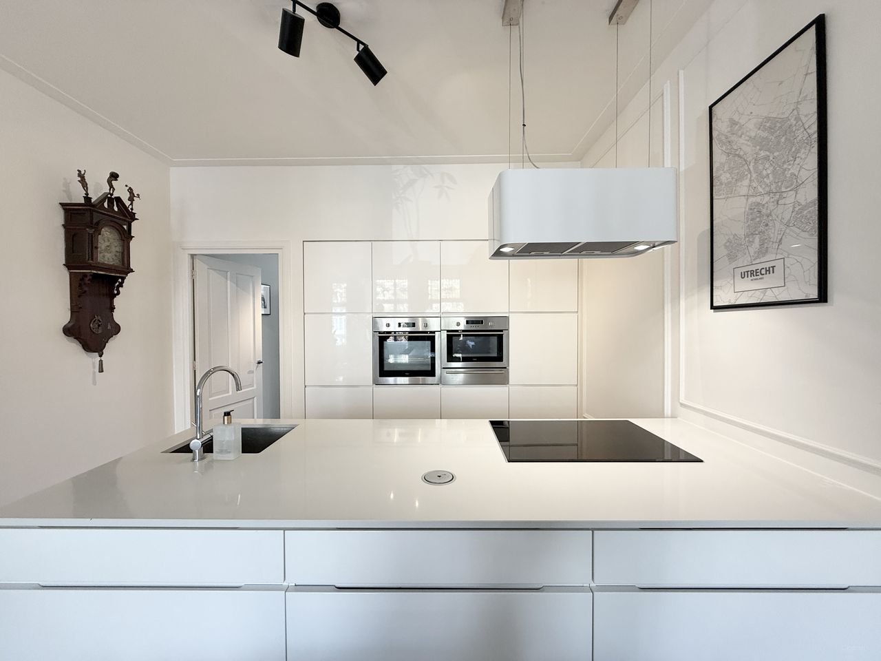 Furnished 3-room apartment with balcony - Image 6