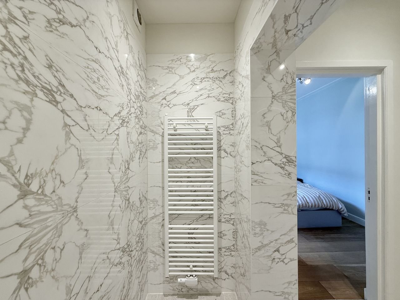 Furnished 3-room apartment with balcony - Image 16