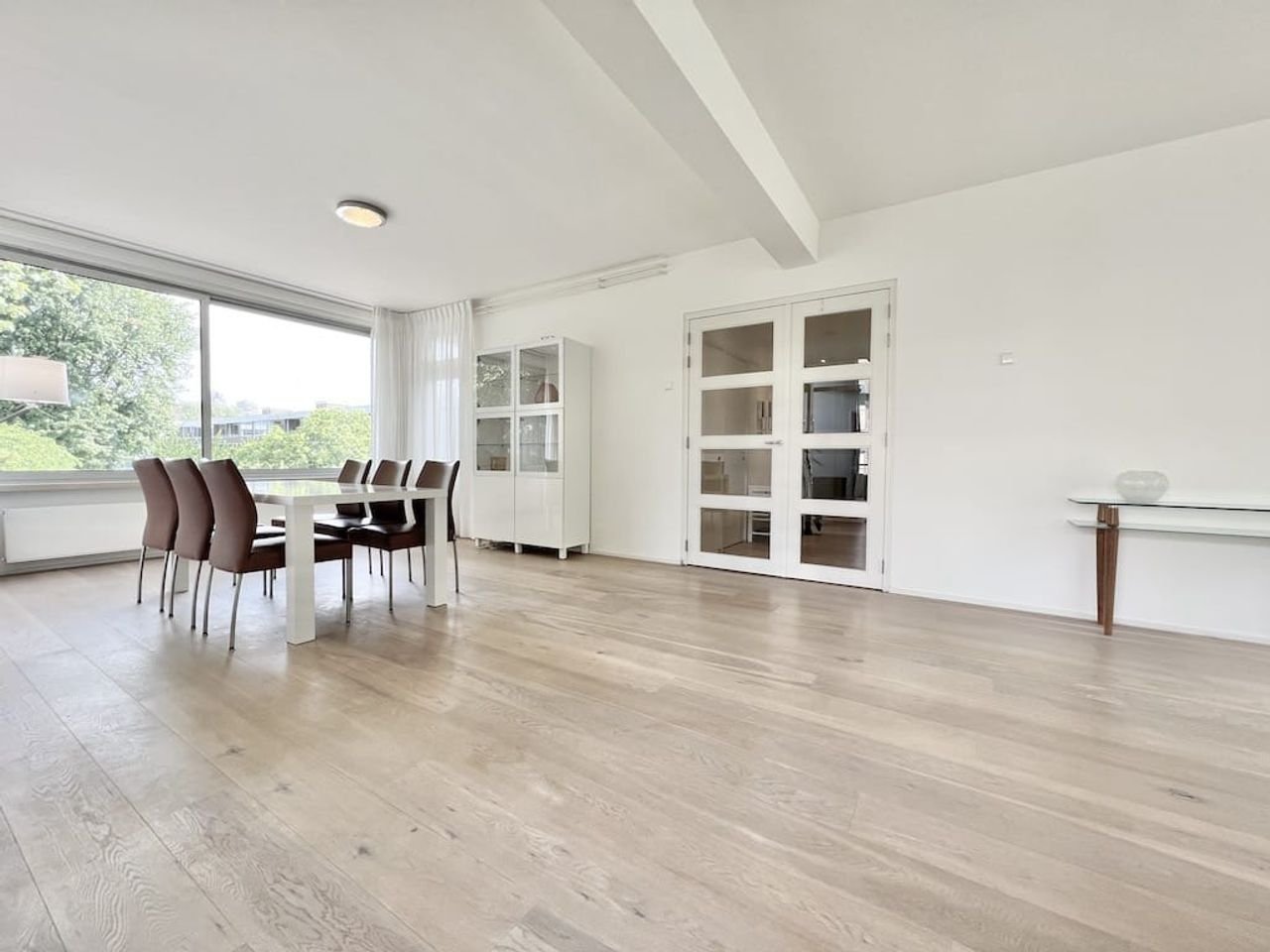 3-bedroom apartment with 2 balconies - Image 6