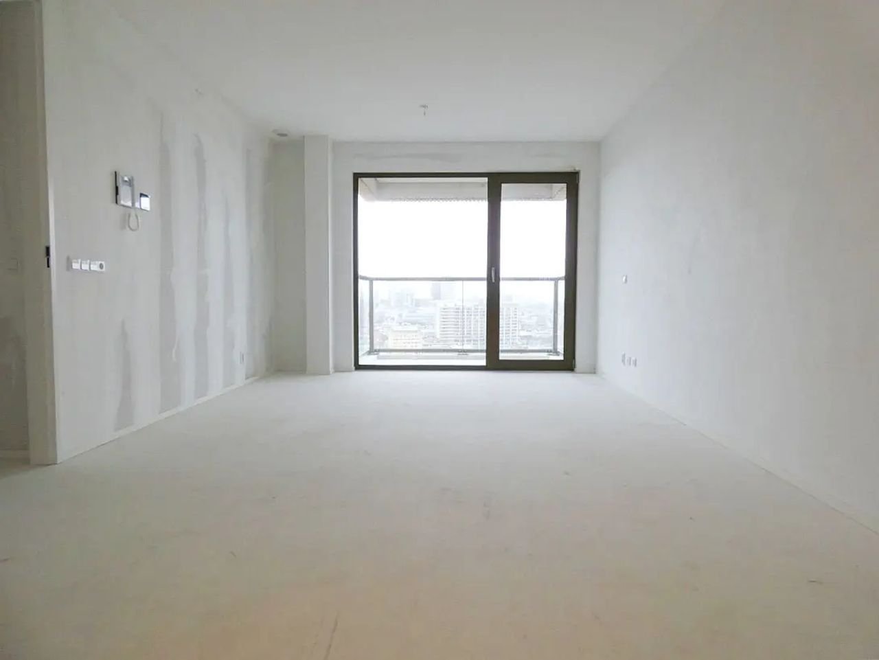 80 m² appartement met balkon op 9e etage - Afbeelding 3