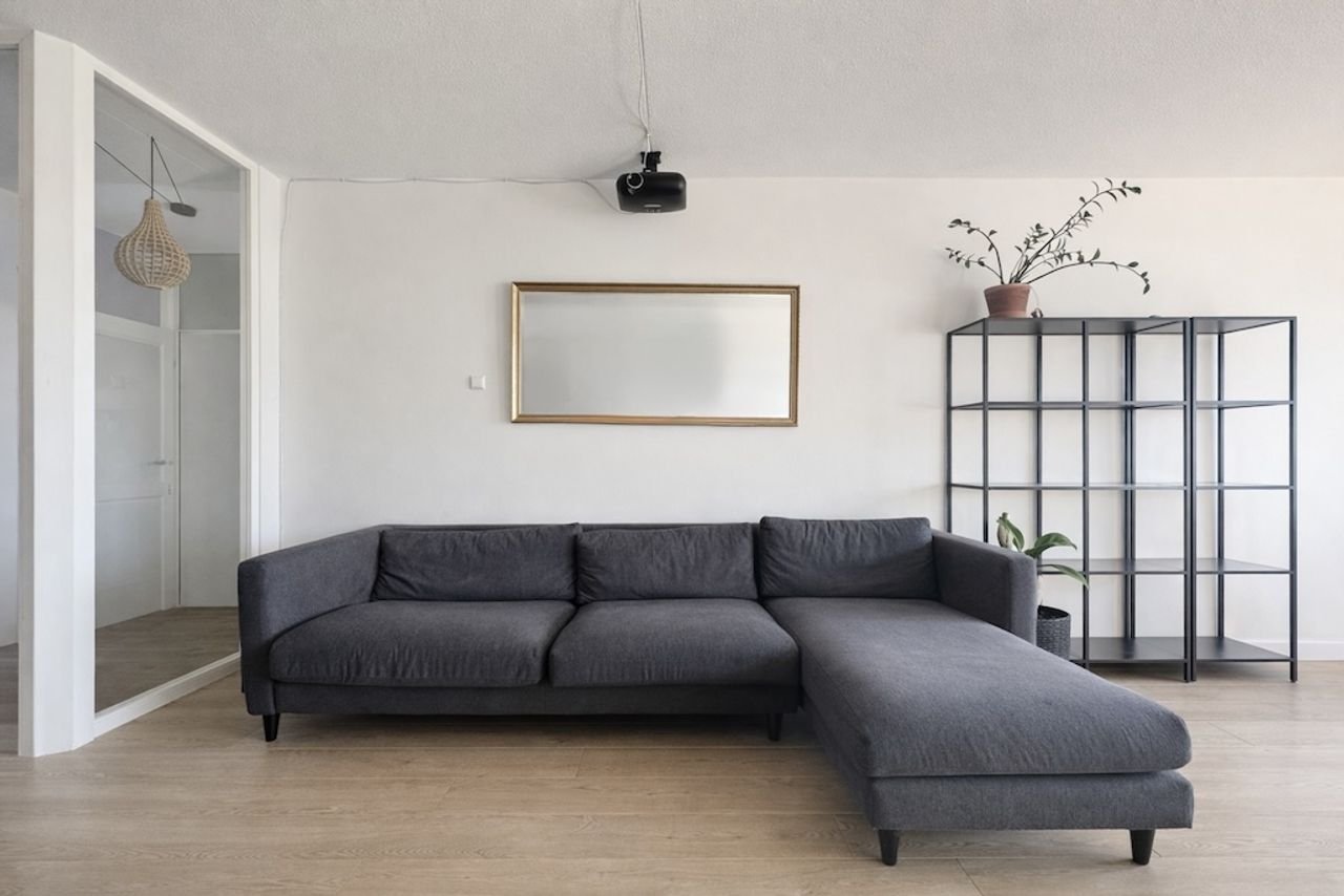 Furnished 2-bedroom apartment in Amsterdam Noord - Image 9