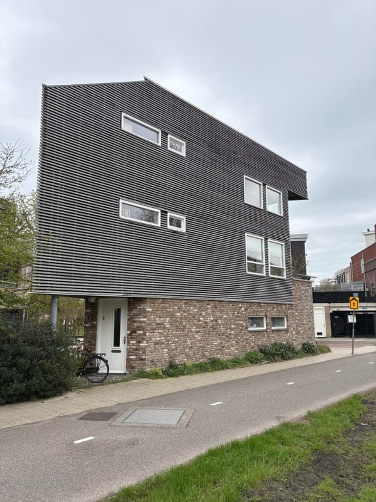 Gemeubileerd huis met vrij uitzicht - Afbeelding 1