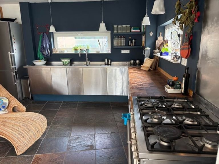 Gemeubileerd huis met vrij uitzicht - Afbeelding 9