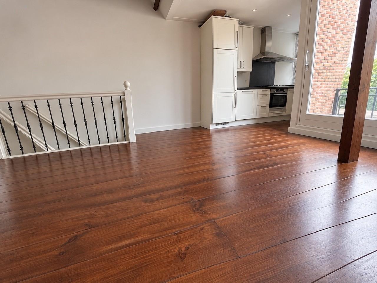 Licht appartement met groot balkon in Utrecht - Afbeelding 9