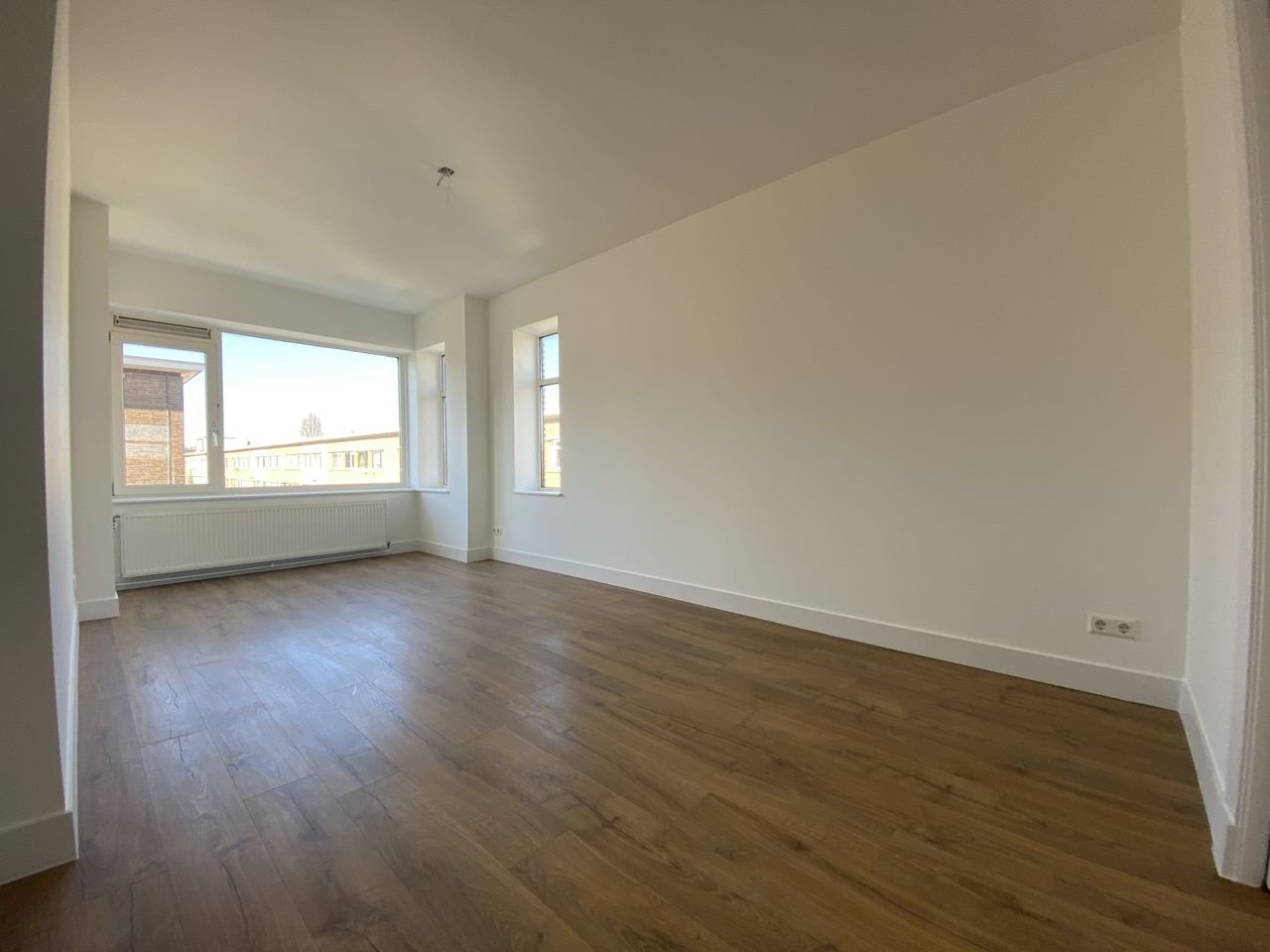 Bright 4-room apartment with balcony - Image 6