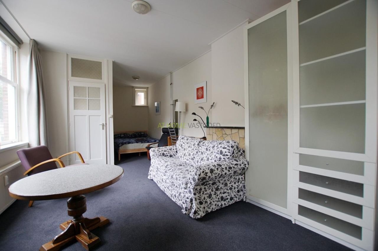 Gemeubileerde studio in Kralingen - Afbeelding 1