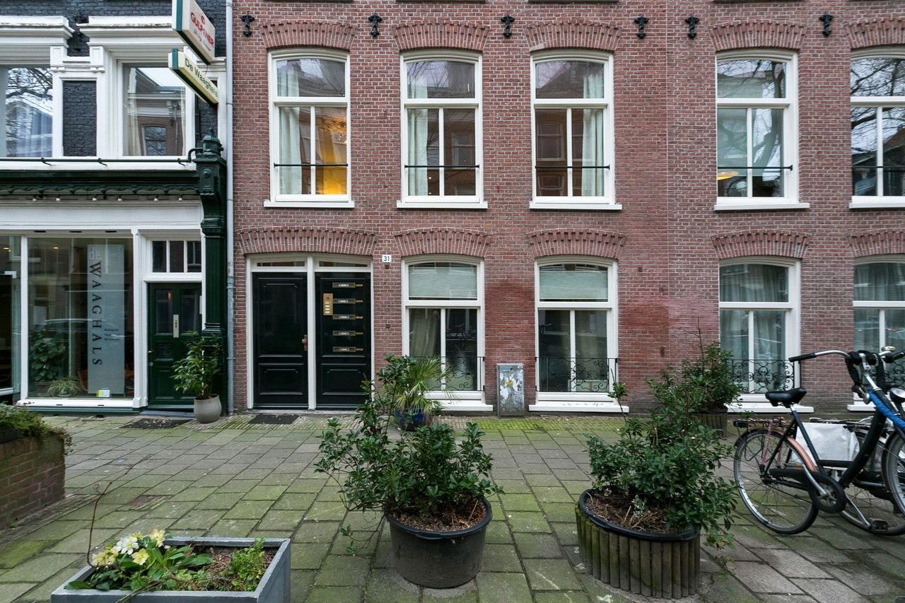 Bright 2-bedroom apartment in De Pijp - Image 21