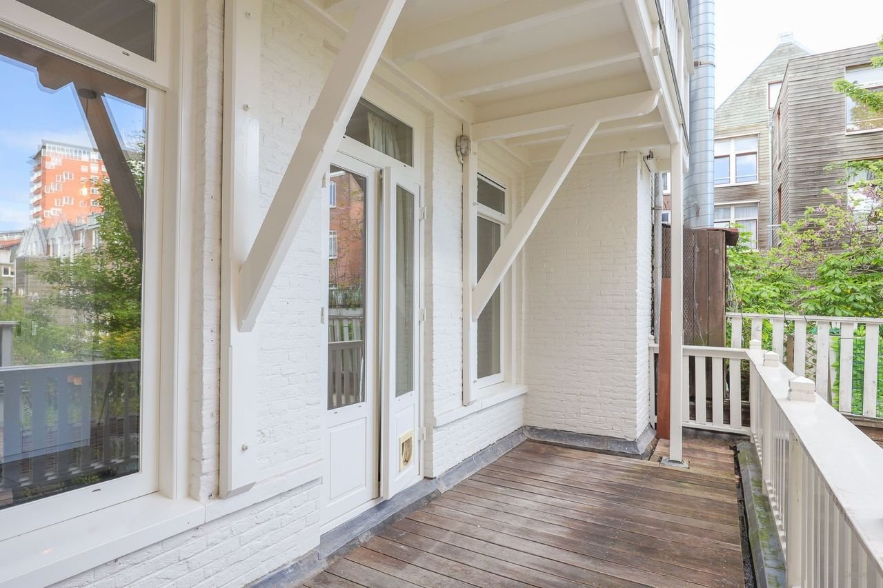 Bright 2-bedroom apartment in De Pijp - Image 19