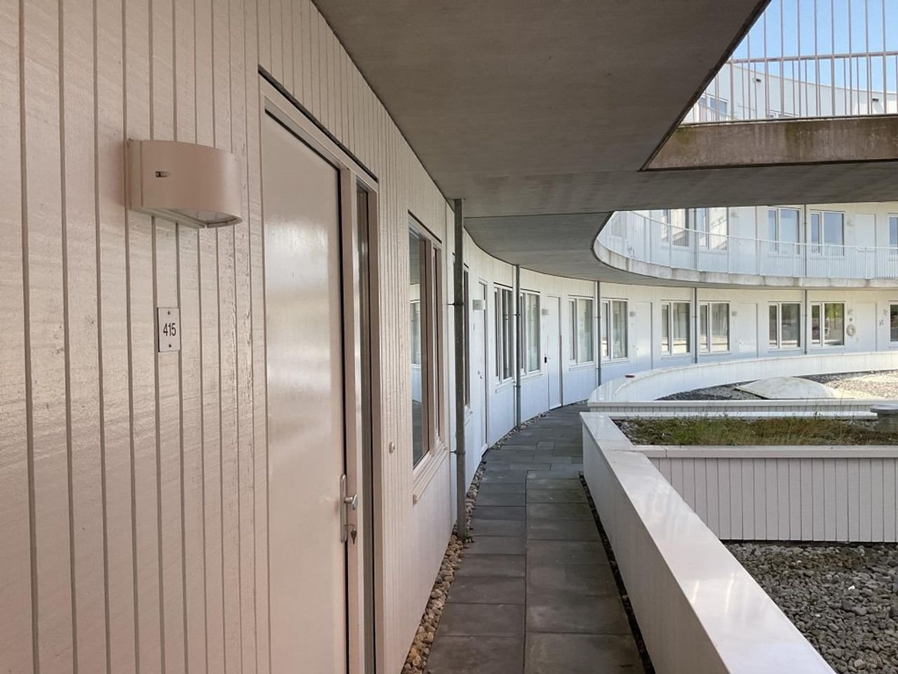 Modern 3-room apartment of 104 m² in Lewenborg - Image 4