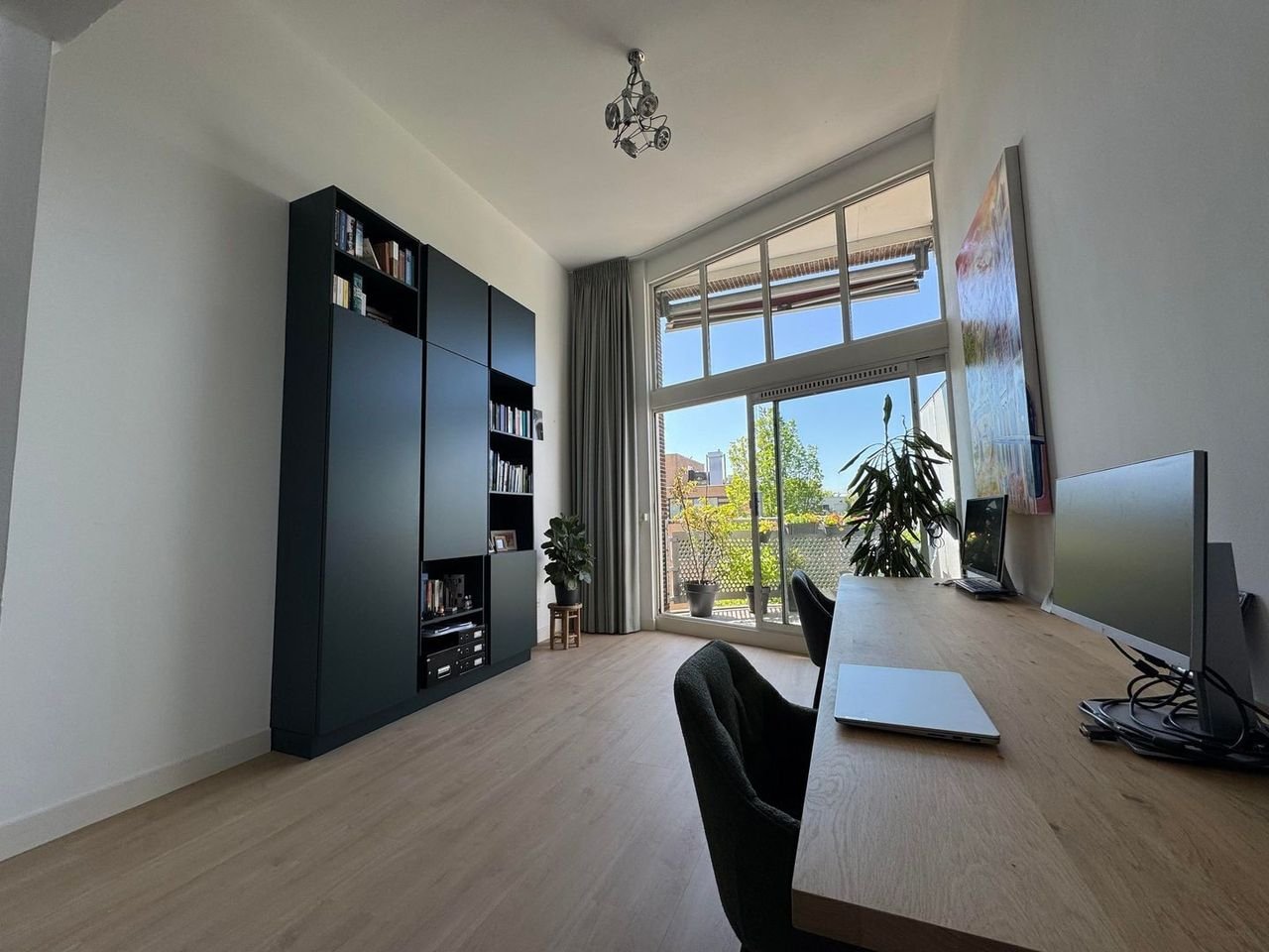 Furnished 2-bedroom apartment with 2 balconies - Image 23