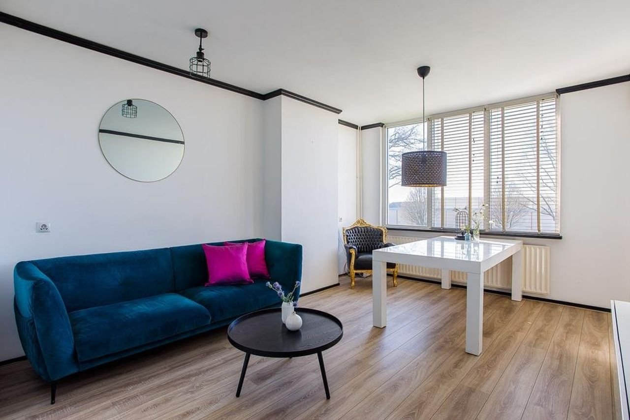 Apartment with 2 balconies in Oldenzaal - Image 4