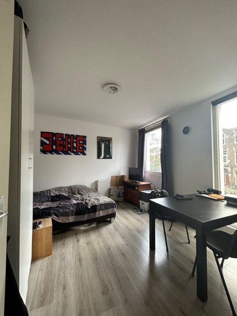 Studio eligible for housing benefit near Westerhaven - Image 3